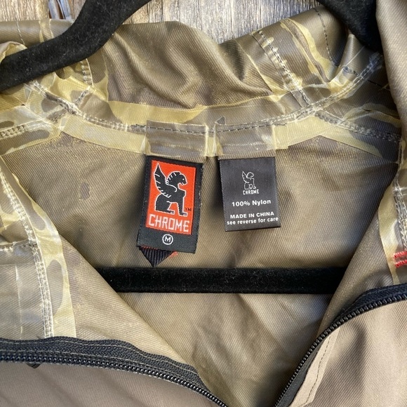 Women's Chrome Industries Camo LS Hooded Jacket M Windbreaker Full Zip Nylon - Picture 2 of 12